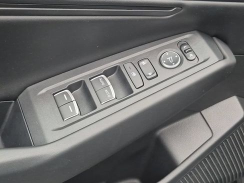 Used 2025 Honda Accord SE image 13