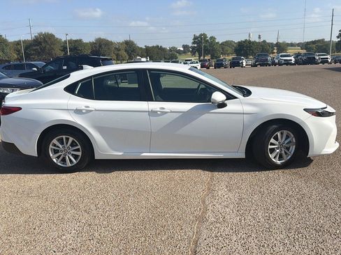 Used 2025 Toyota Camry LE FWD image 2