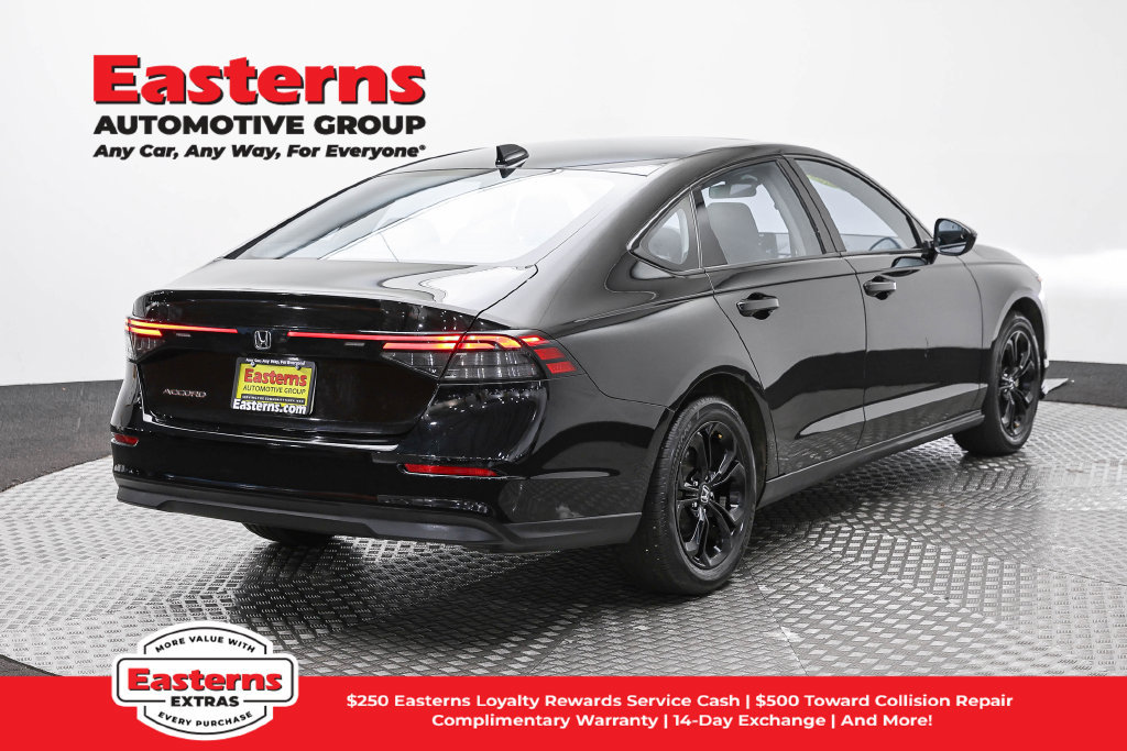 Used 2025 Honda Accord SE image 6