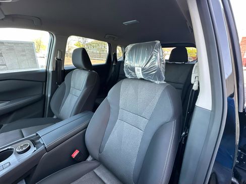 New 2026 Nissan Rogue SV w/ Cold Weather Package AWD/4WD image 25