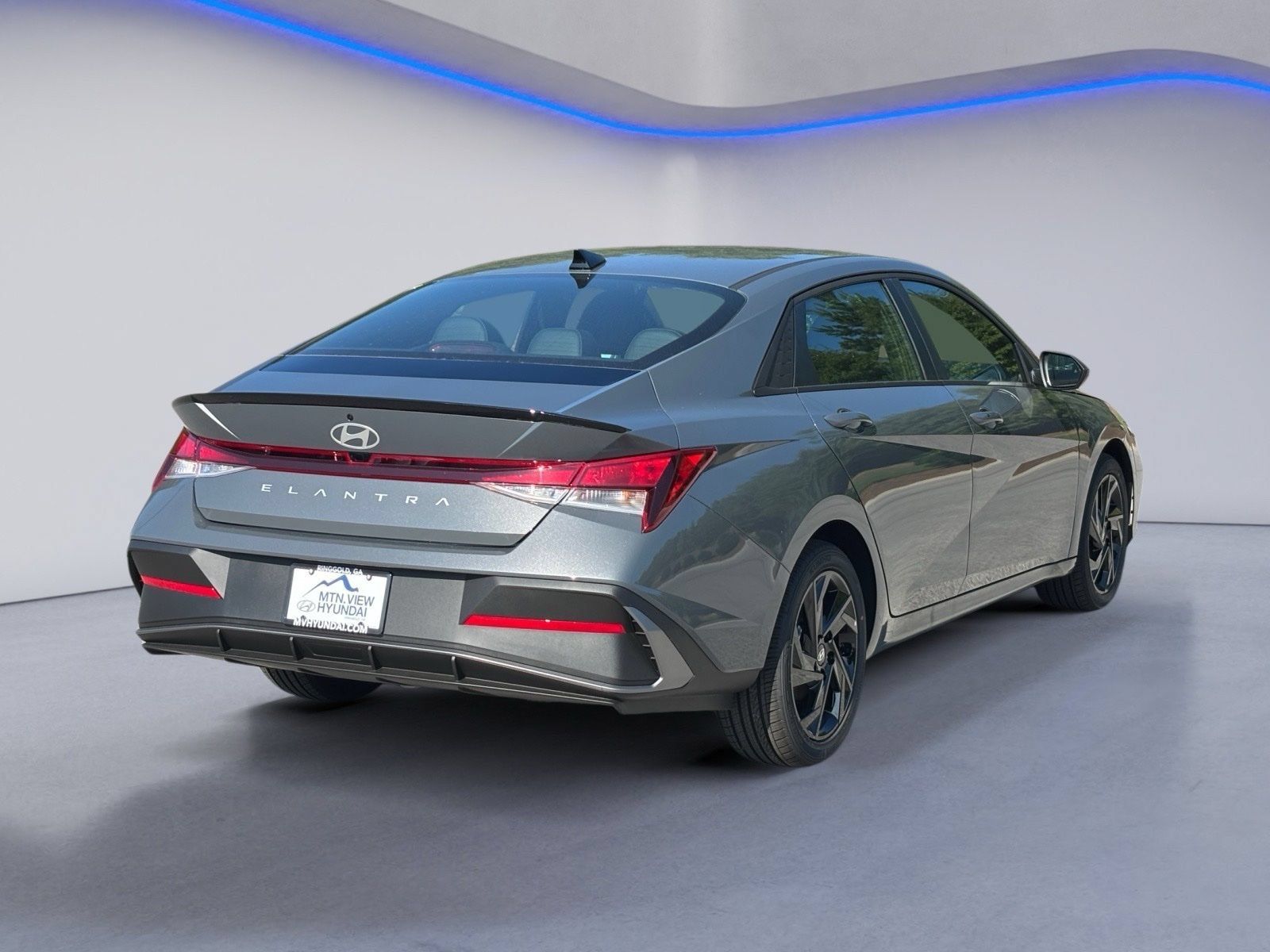 New 2026 Hyundai Elantra SEL Sport FWD image 6