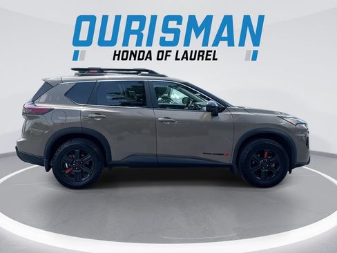 Used 2025 Nissan Rogue SV w/ Rock Creek Premium Package AWD/4WD image 9