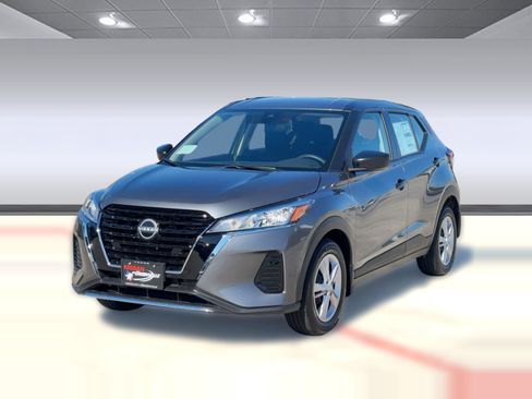 New 2025 Nissan Kicks S image 1