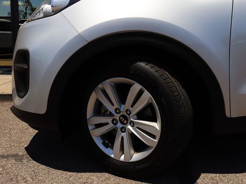 Used 2019 Kia Sportage LX FWD image 5