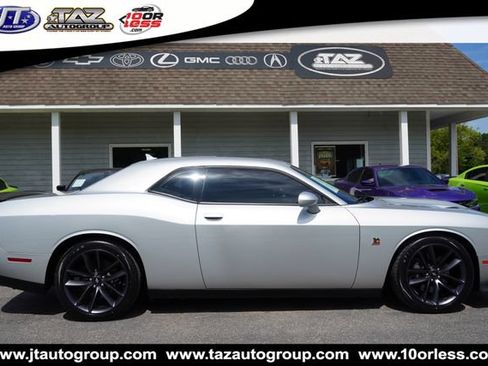 Used 2019 Dodge Challenger R/T Scat Pack RWD image 8
