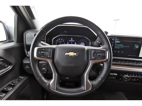 Used 2025 Chevrolet Silverado 1500 LT image 14