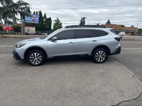 Used 2020 Subaru Outback Premium AWD/4WD image 7