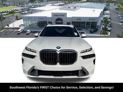 Used 2023 BMW X7 xDrive40i w/ Premium Package image 2