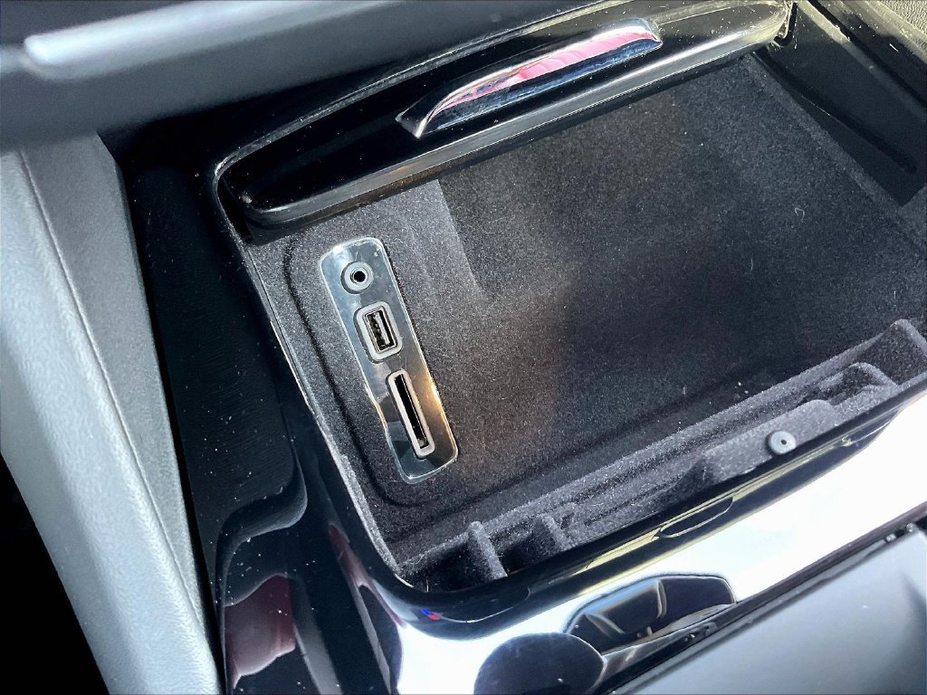 Used 2023 Maserati Levante GT AWD/4WD image 16