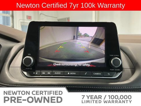 Used 2023 Nissan Rogue SV FWD image 5