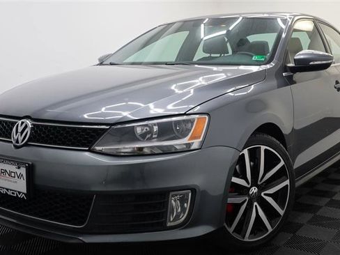 Used 2012 Volkswagen Jetta GLI FWD image 36