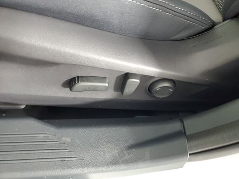 New 2025 Subaru Outback Premium image 29