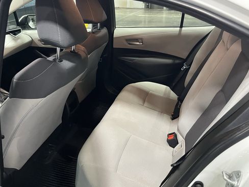 Used 2020 Toyota Corolla LE image 13