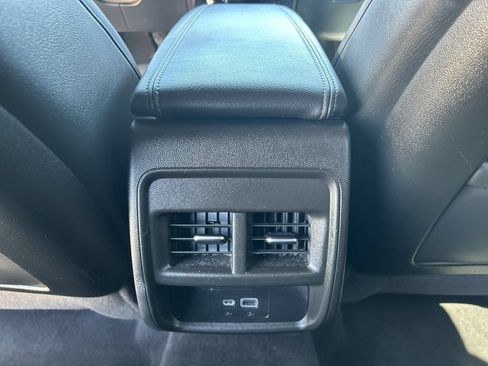 Certified 2023 Cadillac XT4 Premium Luxury AWD/4WD image 19