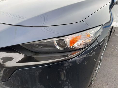 Used 2019 MAZDA MAZDA3 Base image 8