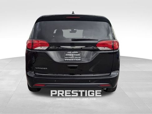 New 2026 Chrysler Voyager LX image 4