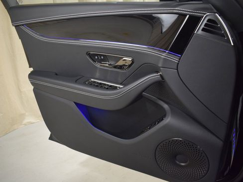 New 2026 Bentley Flying Spur Plug-In Hybrid image 38