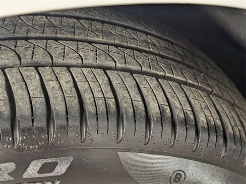 Used 2021 BMW X5 xDrive40i w/ M Sport Package image 9