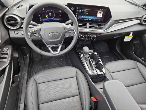 New 2025 Chevrolet Trax ACTIV w/ Driver Confidence Package image 7