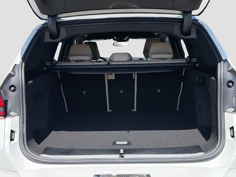 New 2026 BMW X3 xDrive30 w/ Premium Package AWD/4WD image 10