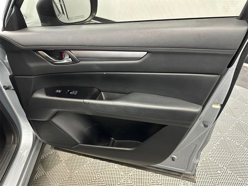 Used 2021 MAZDA CX-5 Touring image 15