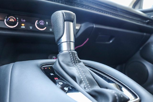 Used 2024 Honda HR-V LX image 23