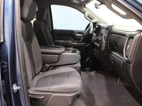 Used 2019 Chevrolet Silverado 1500 LT w/ Texas Edition image 27