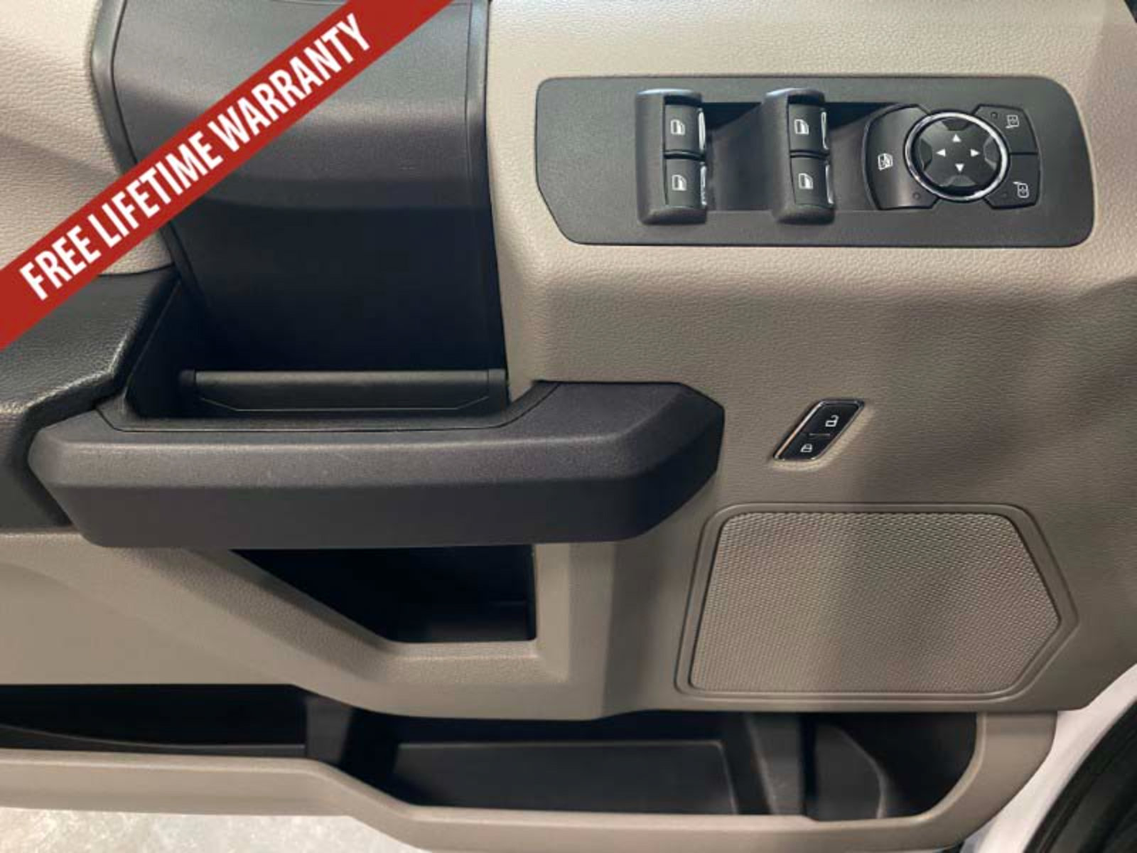 Used 2016 Ford F150 XL w/ Equipment Group 101A Mid RWD image 28