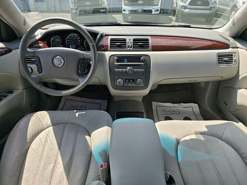 Used 2010 Buick Lucerne CXL FWD image 3