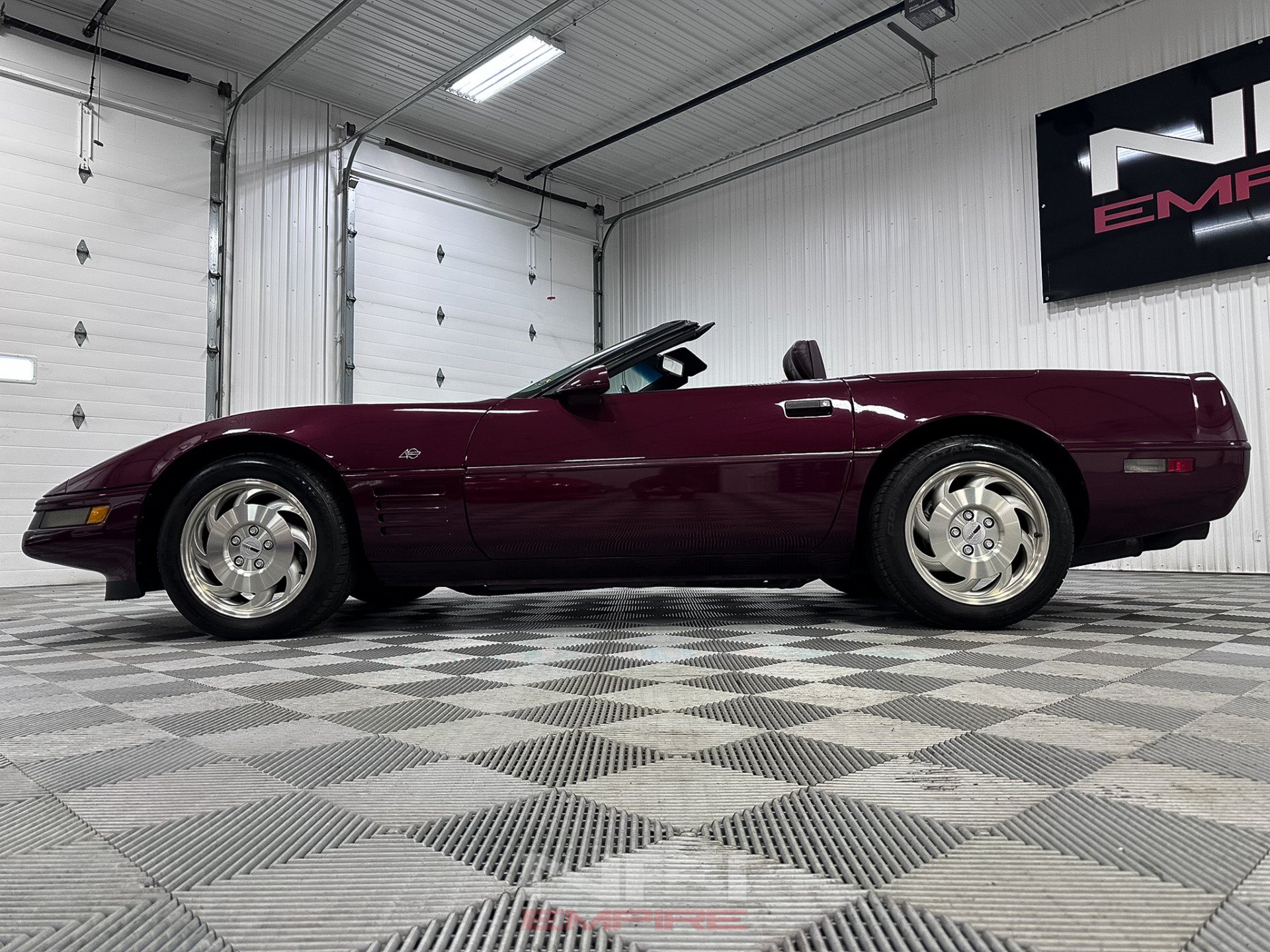 Used 1993 Chevrolet Corvette Coupe RWD image 20