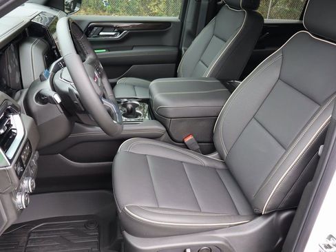 New 2026 GMC Yukon XL Elevation AWD/4WD image 11