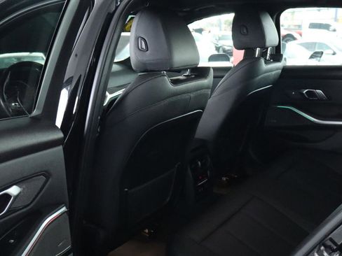 Used 2020 BMW 330i Sedan w/ Premium Package image 31