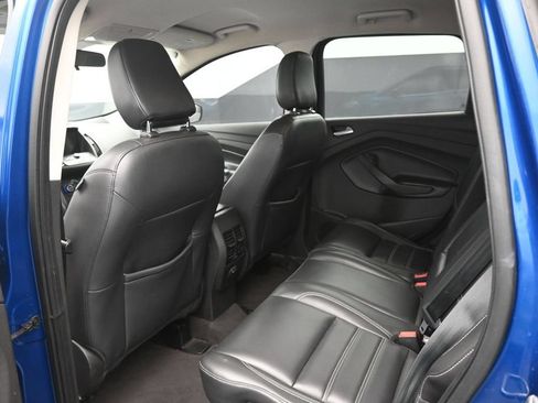 Used 2019 Ford Escape SEL FWD image 2
