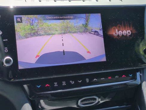 New 2026 Jeep Grand Cherokee Altitude AWD/4WD image 30