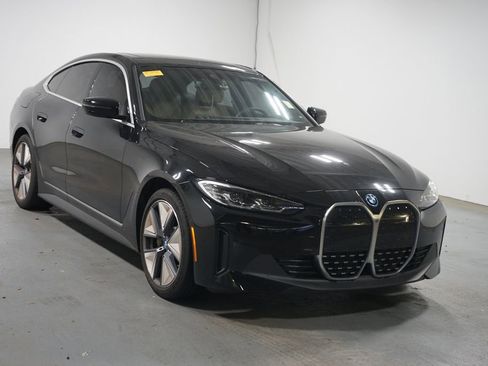 Used 2023 BMW i4 eDrive35 w/ Premium Package RWD image 3