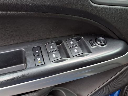 Used 2018 Chevrolet Colorado ZR2 image 18