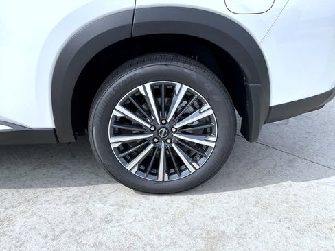 New 2026 Nissan Pathfinder Platinum AWD/4WD image 22