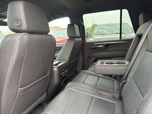 Used 2025 Chevrolet Tahoe LT AWD/4WD image 23