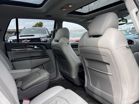 Used 2017 Buick Enclave Leather image 23