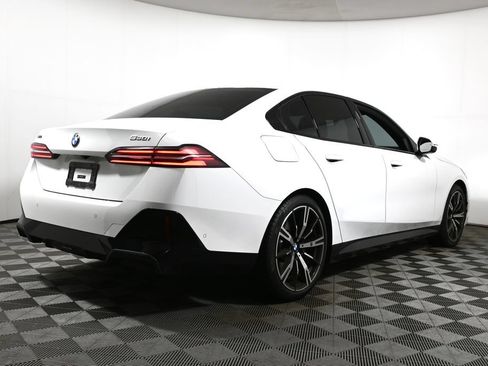 Certified 2024 BMW 530i xDrive w/ M Sport Package AWD/4WD image 11