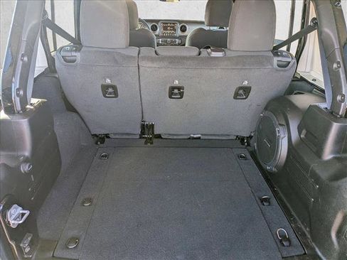 Used 2021 Jeep Wrangler Unlimited Willys image 19