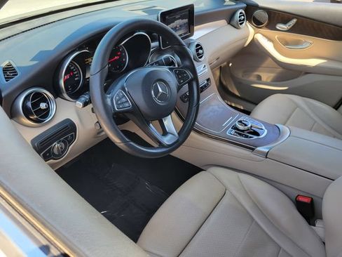 Used 2018 Mercedes-Benz GLC 300 image 5