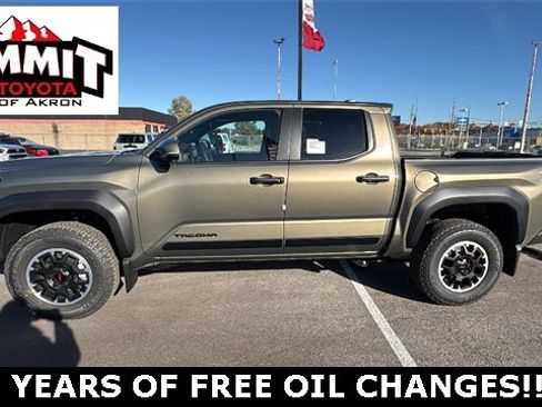 New 2025 Toyota Tacoma TRD Off-Road image 2