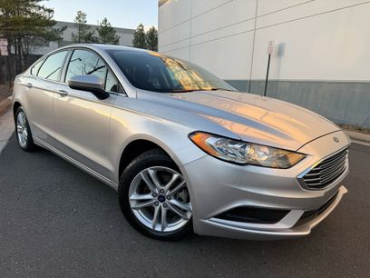 Used 2018 Ford Fusion SE w/ Fusion SE Technology Package