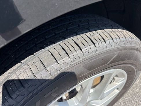 Used 2024 Chevrolet Equinox LT image 28