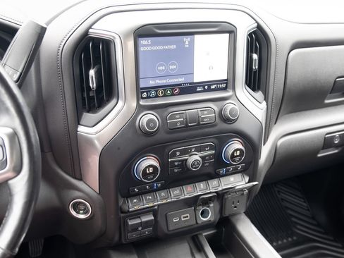 Used 2019 Chevrolet Silverado 1500 LTZ w/ LTZ Premium Package AWD/4WD image 3