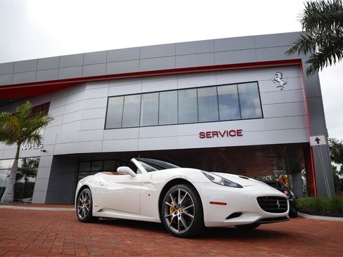 Certified 2012 Ferrari California image 25
