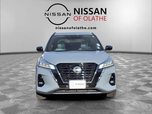 Certified 2021 Nissan Kicks SR w/ SR Premium Package image 32