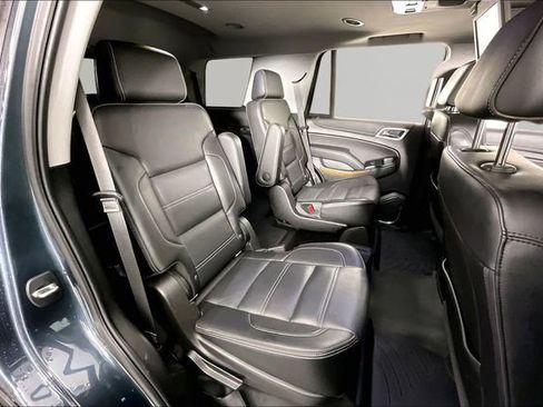 Used 2020 GMC Yukon Denali w/ Denali Premium Package AWD/4WD image 24