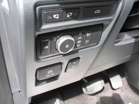 Used 2021 Ford F150 XLT w/ Equipment Group 302A High AWD/4WD image 39